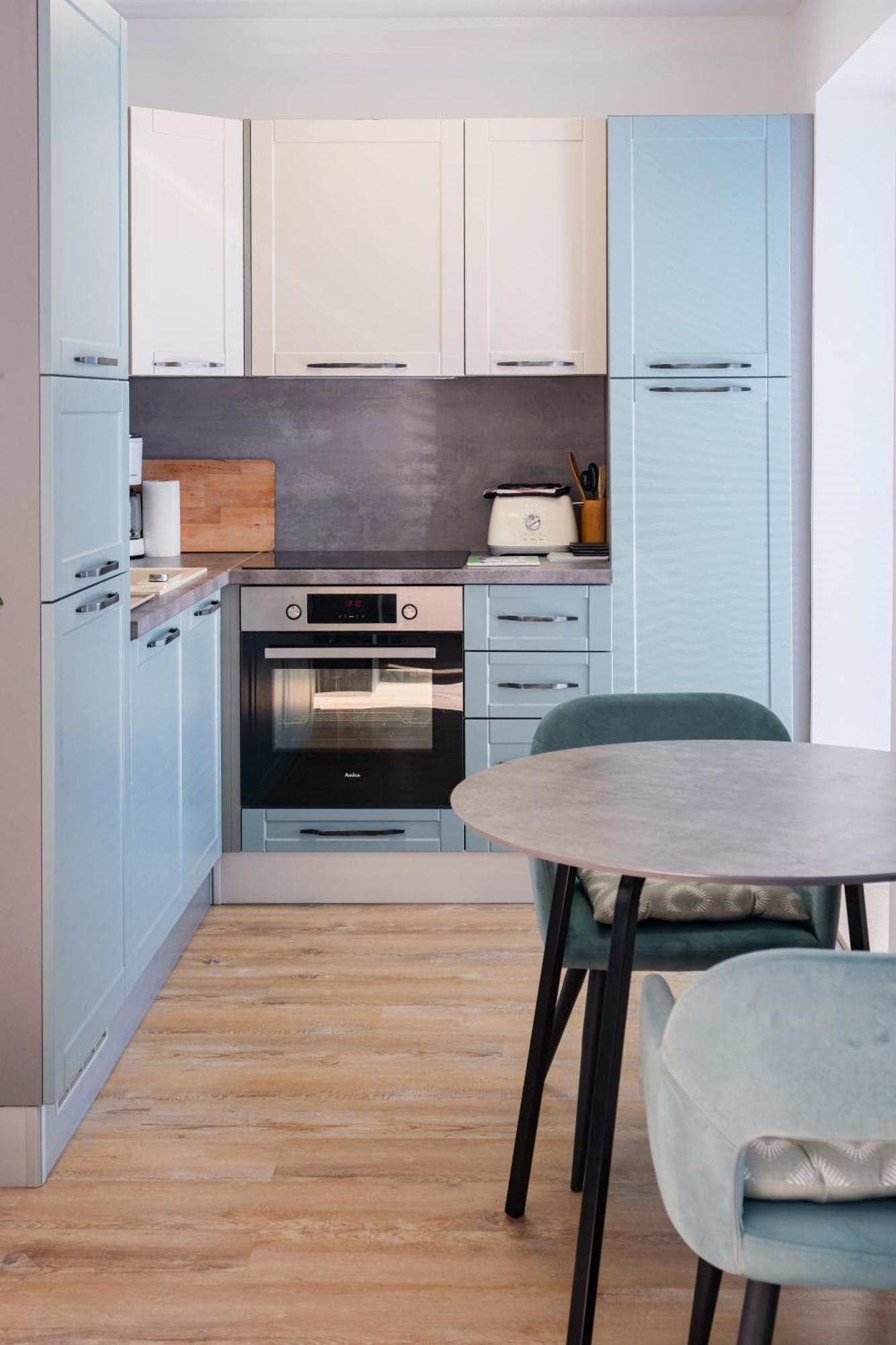 Studio Apartment Above Promenade W Terrace & Parking Rabac Buitenkant foto